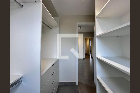 Apartamento à venda com 96m², 2 quartos e 1 vaga Apartamento à venda com 96m², 2 quartos e 1 vagaCloset Suíte 2