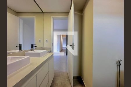 Apartamento à venda com 96m², 2 quartos e 1 vaga Apartamento à venda com 96m², 2 quartos e 1 vagaBanheiro Suíte 2