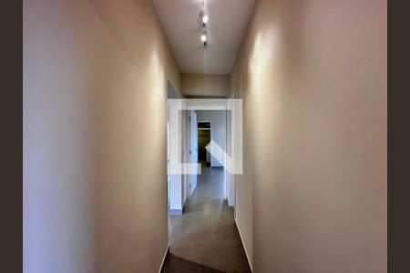 Apartamento à venda com 96m², 2 quartos e 1 vaga Apartamento à venda com 96m², 2 quartos e 1 vagaCorredor Suítes