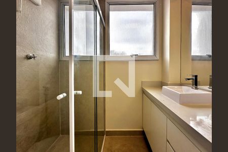 Apartamento à venda com 96m², 2 quartos e 1 vaga Apartamento à venda com 96m², 2 quartos e 1 vagaBanheiro Suíte 1