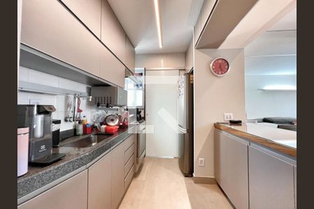 Cozinha de apartamento à venda com 2 quartos, 75m² em Prado, Belo Horizonte