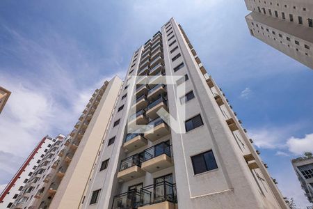 Apartamento à venda com 72m², 2 quartos e 1 vaga Apartamento à venda com 72m², 2 quartos e 1 vagaFachada