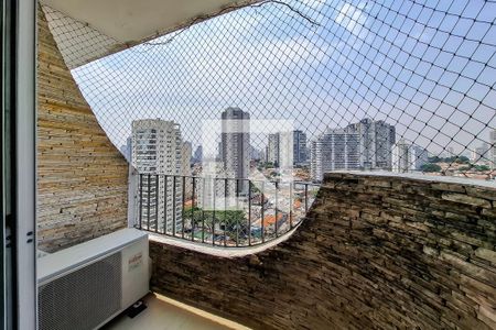 Apartamento para alugar com 180m², 3 quartos e 1 vagaSacada