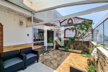 Apartamento para alugar com 180m², 3 quartos e 1 vagaedícula