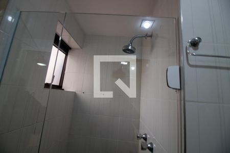 Apartamento à venda com 198m², 4 quartos e 3 vagasBanheiro da Suíte 1