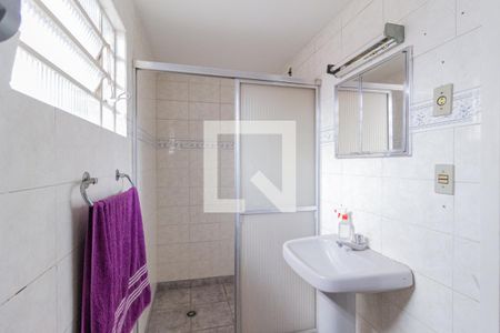 Casa à venda com 179m², 4 quartos e 4 vagas Casa à venda com 179m², 4 quartos e 4 vagasBanheiro 2