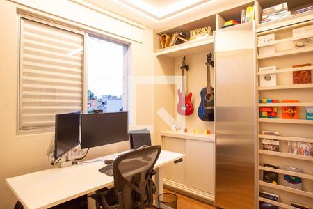 Apartamento para alugar com 75m², 3 quartos e 3 vagasQuarto