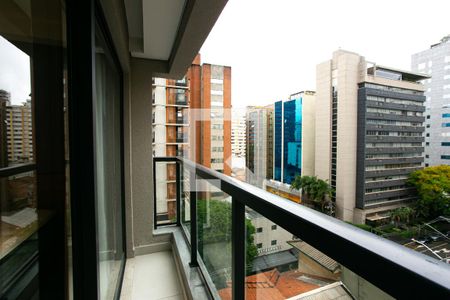 Varanda de kitnet/studio à venda com 1 quarto, 20m² em Vila Mariana, São Paulo