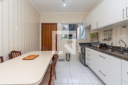 Casa à venda com 232m², 2 quartos e 1 vagaCozinha