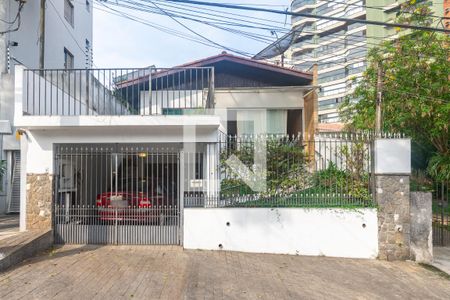 Casa à venda com 232m², 2 quartos e 1 vagaFachada