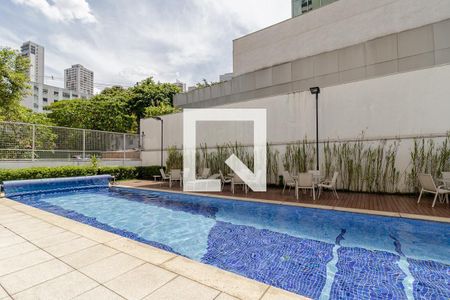 Apartamento à venda com 94m², 1 quarto e 4 vagasPiscina