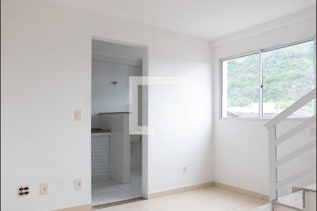 Sala de apartamento para alugar com 1 quarto, 47m² em Vila Voturua, São Vicente