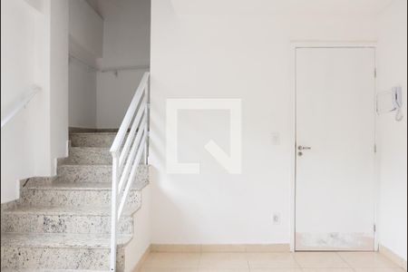 Sala de apartamento para alugar com 1 quarto, 47m² em Vila Voturua, São Vicente