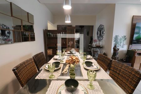 Apartamento para alugar com 238m², 4 quartos e 1 vagaSala