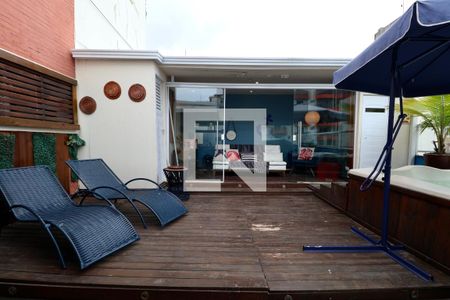 Apartamento para alugar com 238m², 4 quartos e 1 vagaVaranda