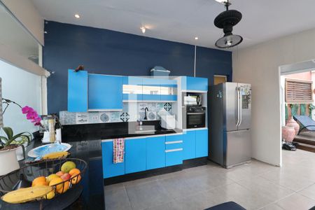 Apartamento para alugar com 238m², 4 quartos e 1 vagaCozinha