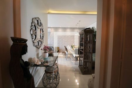 Apartamento para alugar com 238m², 4 quartos e 1 vagaSala