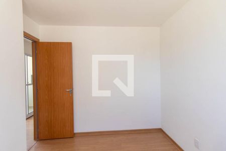 Quarto 1 de apartamento para alugar com 2 quartos, 42m² em Uberaba, Curitiba