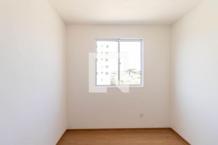 Quarto 2 de apartamento para alugar com 2 quartos, 42m² em Uberaba, Curitiba