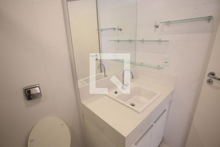 Apartamento à venda com 70m², 2 quartos e 1 vagaBanheiro Social