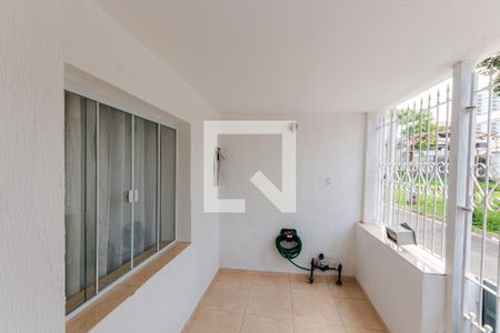 Casa à venda com 80m², 2 quartos e sem vagaEntrada