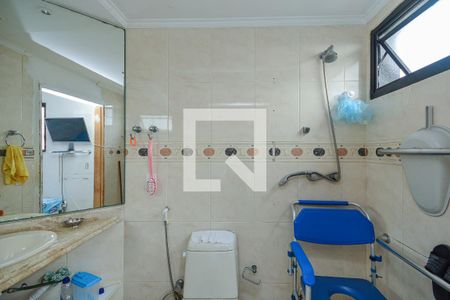 Apartamento à venda com 80m², 3 quartos e 1 vaga Apartamento à venda com 80m², 3 quartos e 1 vagaBanheiro da Suíte 1