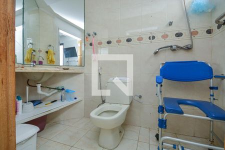 Apartamento à venda com 80m², 3 quartos e 1 vaga Apartamento à venda com 80m², 3 quartos e 1 vagaBanheiro da Suíte 1