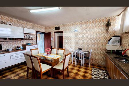 Casa à venda com 536m², 4 quartos e 4 vagasCozinha