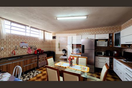 Casa à venda com 536m², 4 quartos e 4 vagasCozinha