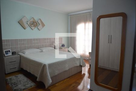 Casa à venda com 211m², 3 quartos e 3 vagasQuarto Suite 2