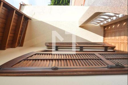 Casa à venda com 211m², 3 quartos e 3 vagasSacada