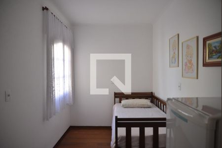 Casa à venda com 211m², 3 quartos e 3 vagasQuarto 3