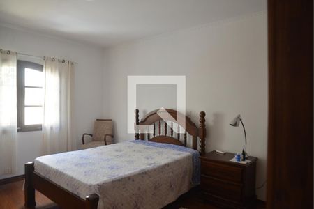 Casa à venda com 211m², 3 quartos e 3 vagasQuarto Suite 1
