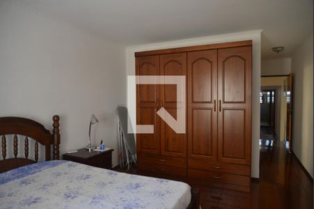 Casa à venda com 211m², 3 quartos e 3 vagasQuarto Suite 1