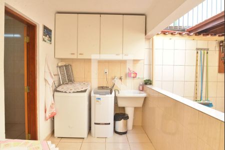 Casa à venda com 211m², 3 quartos e 3 vagasÁrea de Serviço