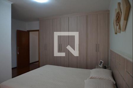 Casa à venda com 211m², 3 quartos e 3 vagasQuarto Suite 2