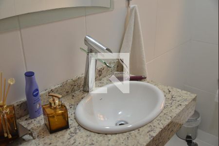 Casa à venda com 211m², 3 quartos e 3 vagasBanheiro Social