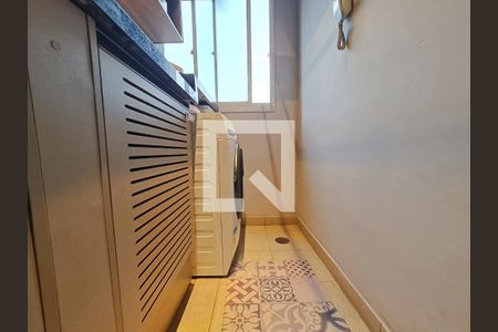 Apartamento à venda com 59m², 2 quartos e 1 vaga Apartamento à venda com 59m², 2 quartos e 1 vagaCozinha e Área de Serviço