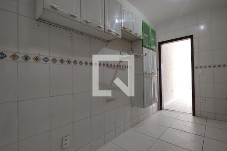 Casa de condomínio para alugar com 250m², 4 quartos e 1 vaga Casa de condomínio para alugar com 250m², 4 quartos e 1 vagaCozinhas