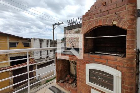 Casa de condomínio para alugar com 250m², 4 quartos e 1 vaga Casa de condomínio para alugar com 250m², 4 quartos e 1 vagaQuintal