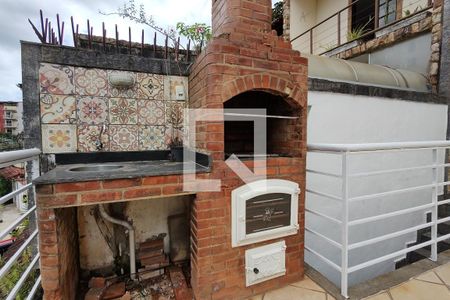 Casa de condomínio para alugar com 250m², 4 quartos e 1 vaga Casa de condomínio para alugar com 250m², 4 quartos e 1 vagaQuintal