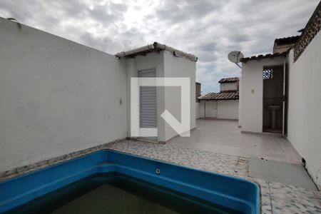 Casa de condomínio para alugar com 250m², 4 quartos e 1 vaga Casa de condomínio para alugar com 250m², 4 quartos e 1 vagaTerraço