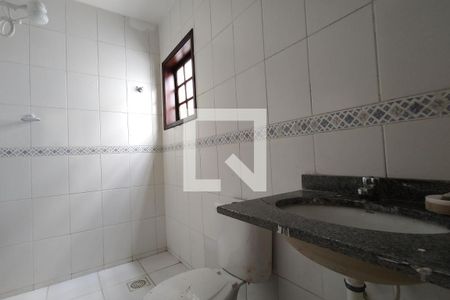 Casa de condomínio para alugar com 250m², 4 quartos e 1 vaga Casa de condomínio para alugar com 250m², 4 quartos e 1 vagaBanheiro da Suíte 2