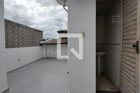 Casa de condomínio para alugar com 250m², 4 quartos e 1 vaga Casa de condomínio para alugar com 250m², 4 quartos e 1 vagaTerraço