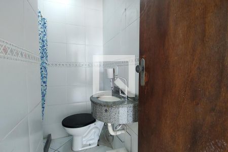 Casa de condomínio para alugar com 250m², 4 quartos e 1 vaga Casa de condomínio para alugar com 250m², 4 quartos e 1 vagaBanheiro da Suíte 1