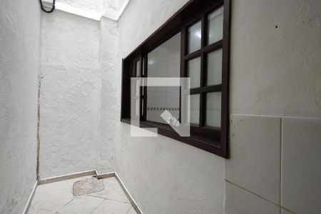 Casa de condomínio para alugar com 250m², 4 quartos e 1 vaga Casa de condomínio para alugar com 250m², 4 quartos e 1 vagaÁrea de Serviço