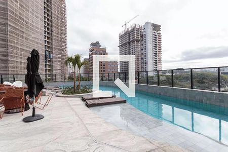 Studio à venda com 31m², 1 quarto e sem vaga Studio à venda com 31m², 1 quarto e sem vagaÁrea comum - Piscina