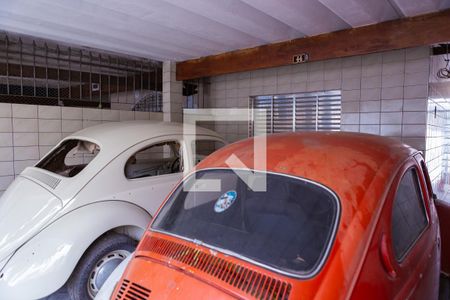 Casa à venda com 600m², 4 quartos e 2 vagas Casa à venda com 600m², 4 quartos e 2 vagasGaragem