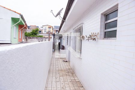 Casa à venda com 600m², 4 quartos e 2 vagas Casa à venda com 600m², 4 quartos e 2 vagasCorredor Lateral