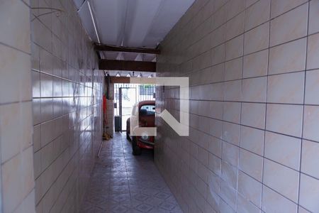 Casa à venda com 600m², 4 quartos e 2 vagas Casa à venda com 600m², 4 quartos e 2 vagasCorredor Lateral